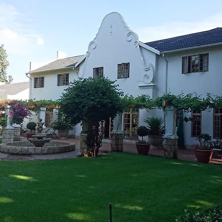 Le Chateau Guest House And Conference Centre Kempton Park Zewnętrze zdjęcie