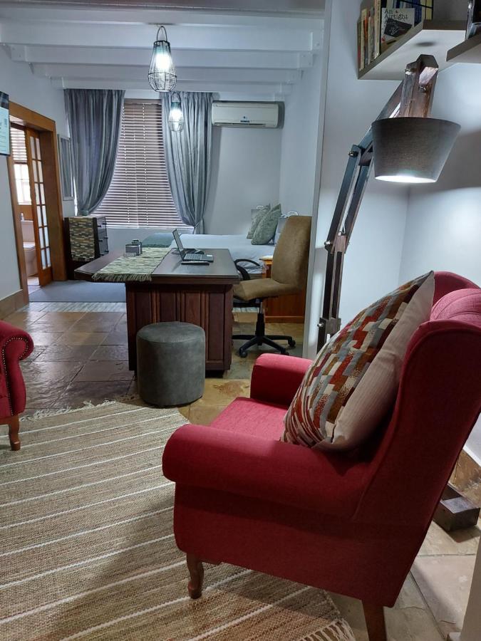 Le Chateau Guest House And Conference Centre Kempton Park Zewnętrze zdjęcie