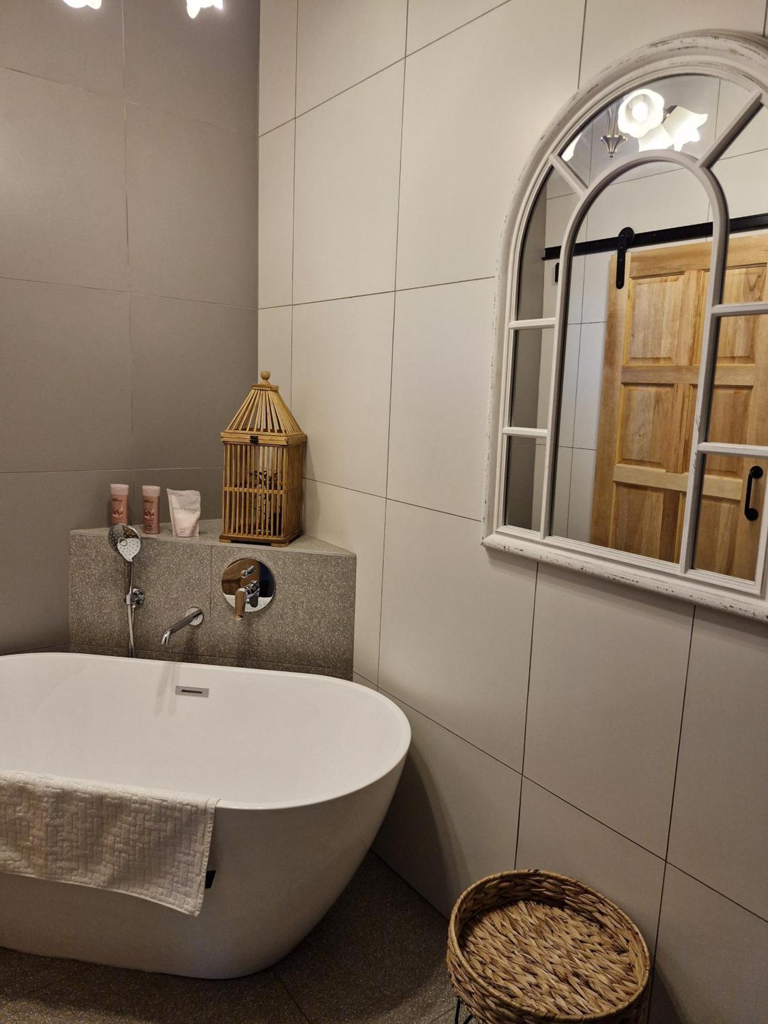 Le Chateau Guest House And Conference Centre Kempton Park Zewnętrze zdjęcie