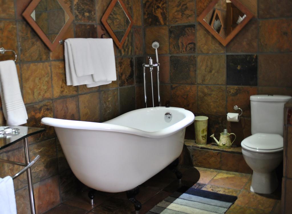 Le Chateau Guest House And Conference Centre Kempton Park Zewnętrze zdjęcie