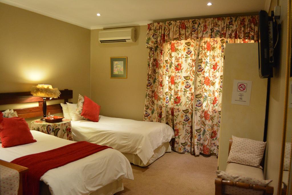 Le Chateau Guest House And Conference Centre Kempton Park Zewnętrze zdjęcie