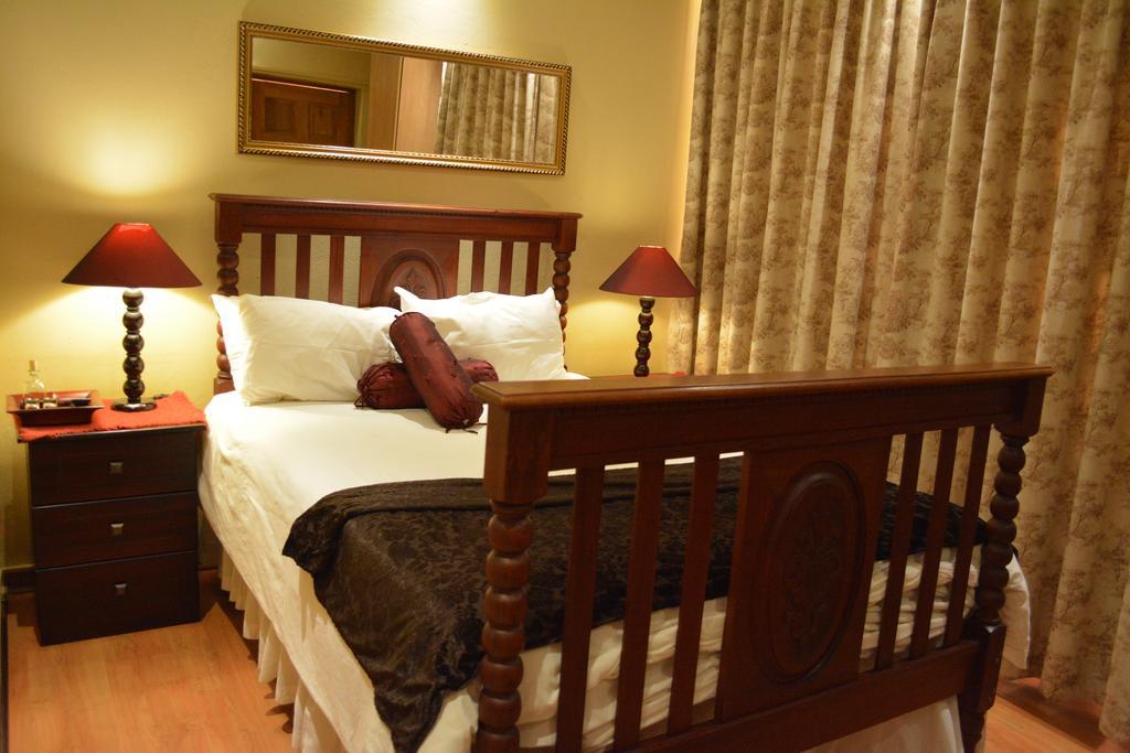 Le Chateau Guest House And Conference Centre Kempton Park Zewnętrze zdjęcie