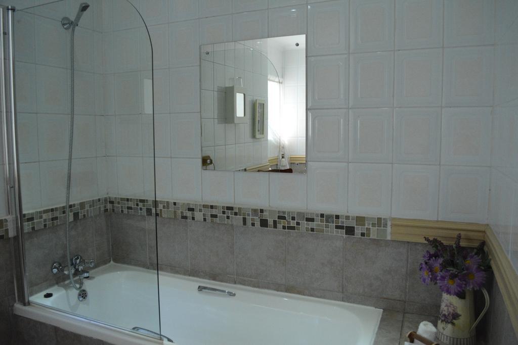 Le Chateau Guest House And Conference Centre Kempton Park Zewnętrze zdjęcie